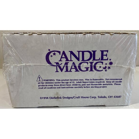 Candle Magic Cozy Mittens Candle Kit Makes 6 Candles Reusable Mold Holidays - Picture 3 of 3